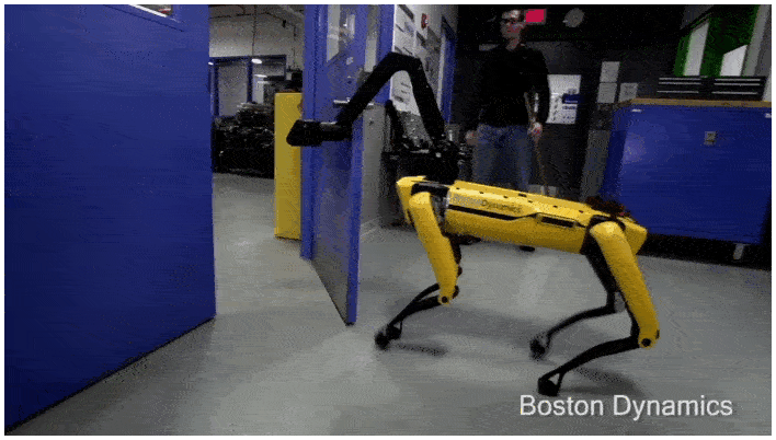Roboti Boston Dynamics spotmini řídí Santa Claus