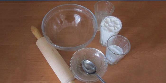 Přísady a materiály pro přípravu solného těsta