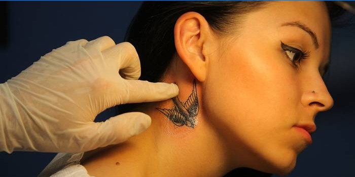 Čerstvé tetování