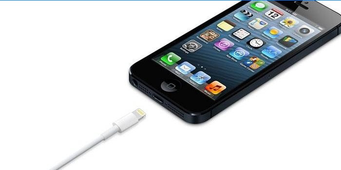 IPhone a USB kabel
