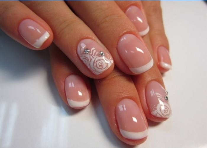 Nail art se vzorem