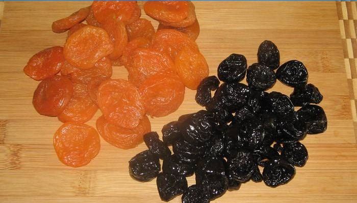 Sušené meruňky a švestky pro hubnutí