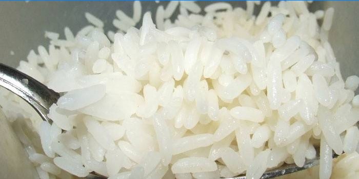 Lžíce vařené rýže