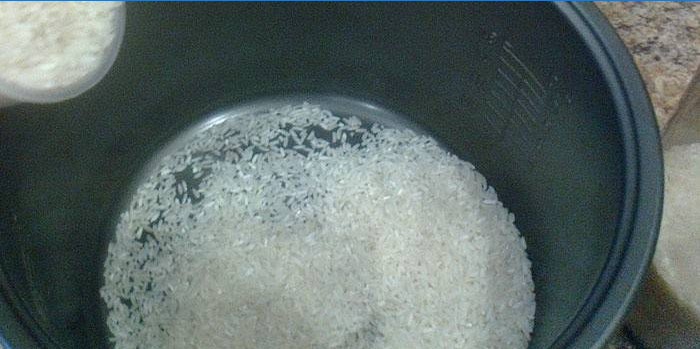Syrová rýže v pomalém sporáku