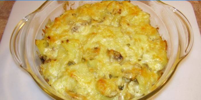 Pečené brambory se žampiony a sýrem
