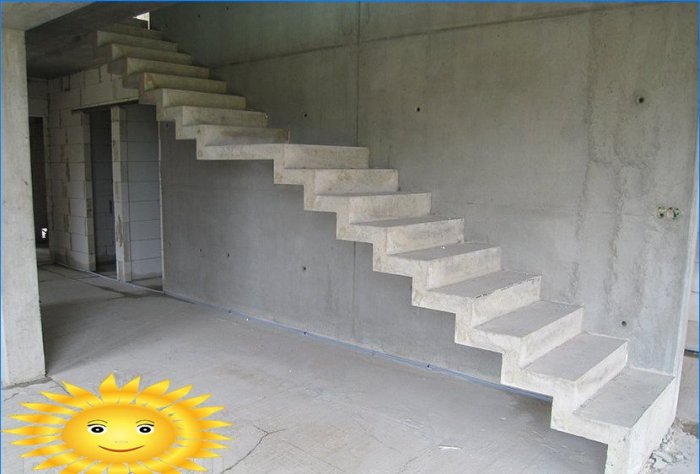 Výpočet, instalace, lití a povrchová úprava betonových schodů vlastníma rukama