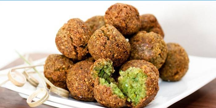 Klasický cizrna falafel
