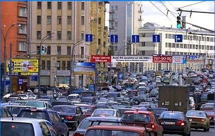 Rekonstrukce moskevského okruhu: další velkolepý projekt městských úřadů
