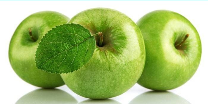 Zelená jablka