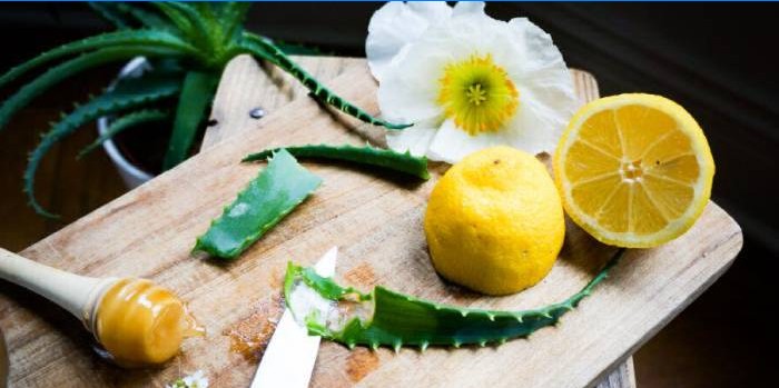 Citron, med, aloe vera pro odlehčení pasty