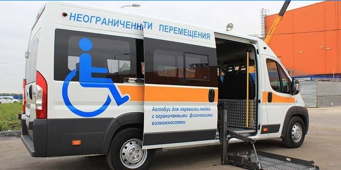 Autobus pro zdravotně postižené