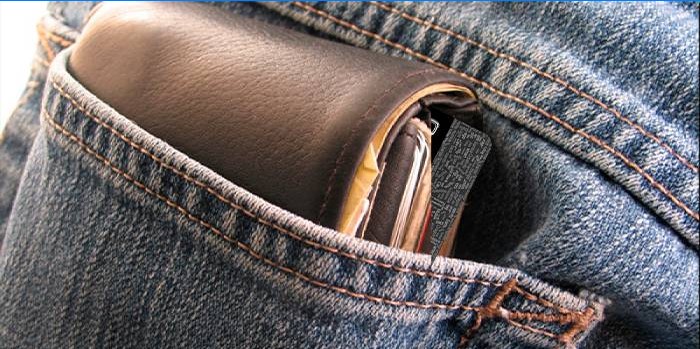Peněženka v zadní kapse