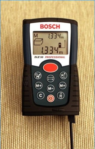 Laserová měřicí páska Bosch DLE 50 Professional s otevřeným dorazovým kolíkem
