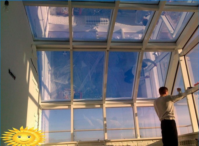 Tepelná fólie na oknech: vlastnosti, pravidla instalace