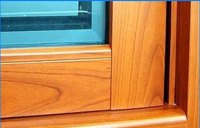 Výběr mezi dřevěnými a plastovými okny