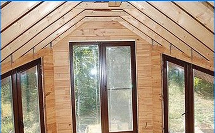 Dřevěné okno s dvojitým zasklením