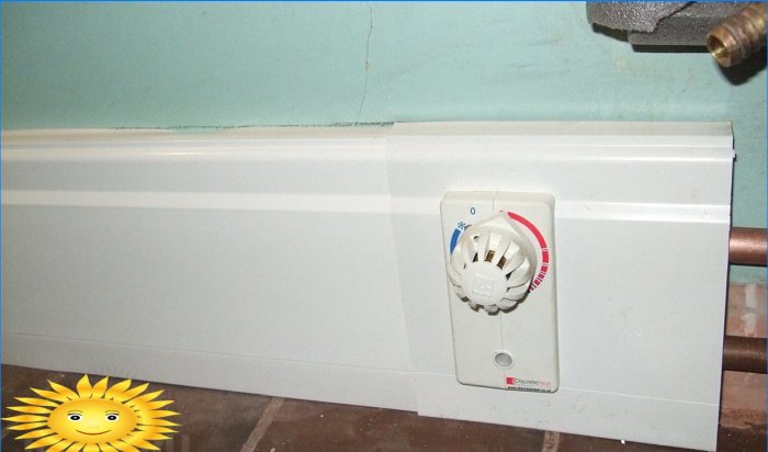 Soklový radiátor s termostatem