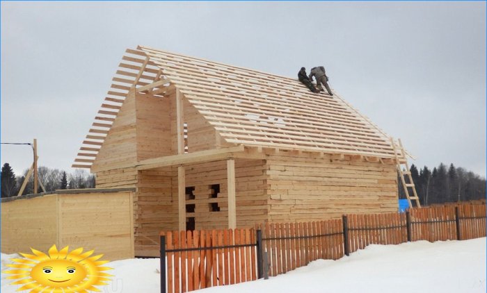 Stavba a oprava střechy v zimě