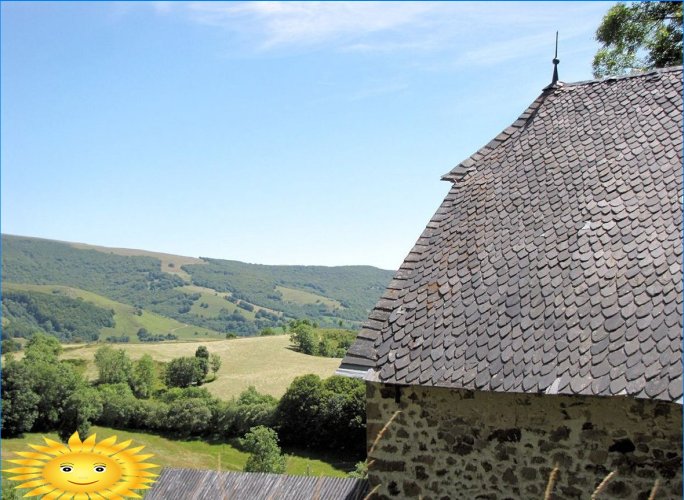 Břidlicové šindele: klady a zápory střechy