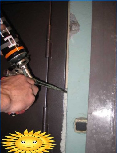 Do-it-sami instalace vstupních kovových dveří