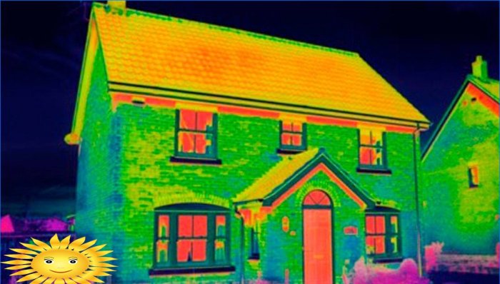 Prohlídka domu pomocí termokamery: zjištění úniku tepla