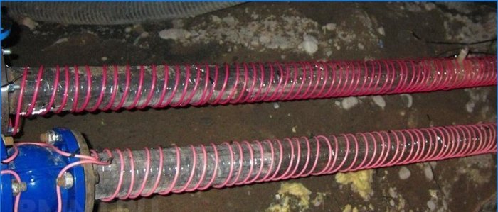 Samoregulační topný kabel pro potrubí