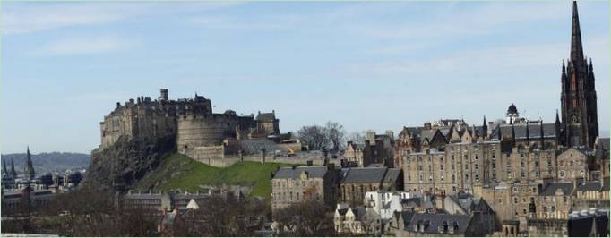 Edinburský hrad ve Skotsku