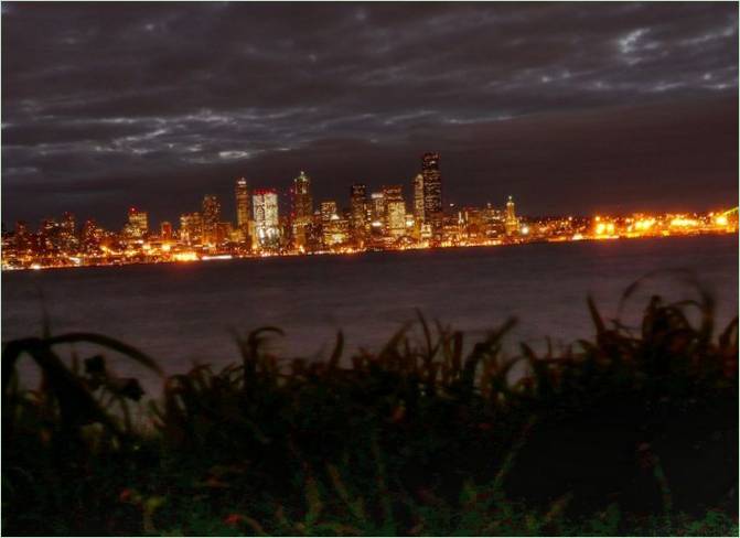 Noční pohled na Seattle