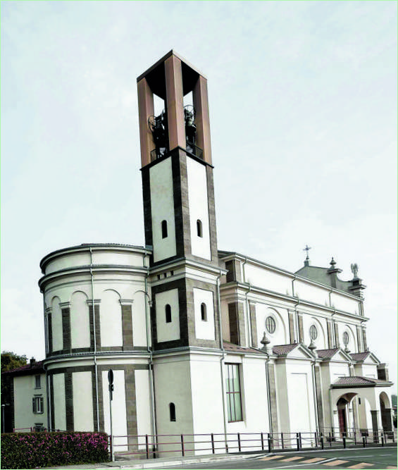 Pohled na fasádu kostela Botta