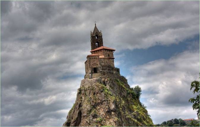 Kaple kostela svatého Michaela d'Aiguilhe ve Francii