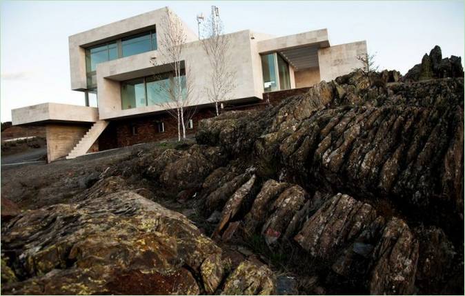 Projekt domu Casa Torremocha - ateliérový dům ve španělských horách