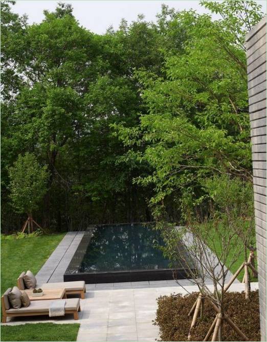 Moderní design bazénu ve venkovském domě - Foto 3