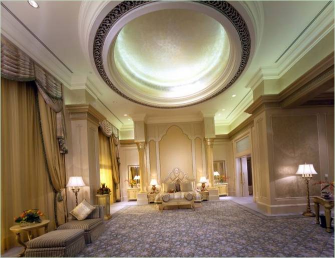 Design interiéru pokoje v hotelu Emirates Palace