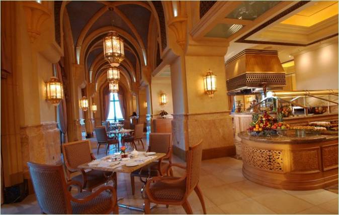 Restaurace v hotelu Emirates Palace