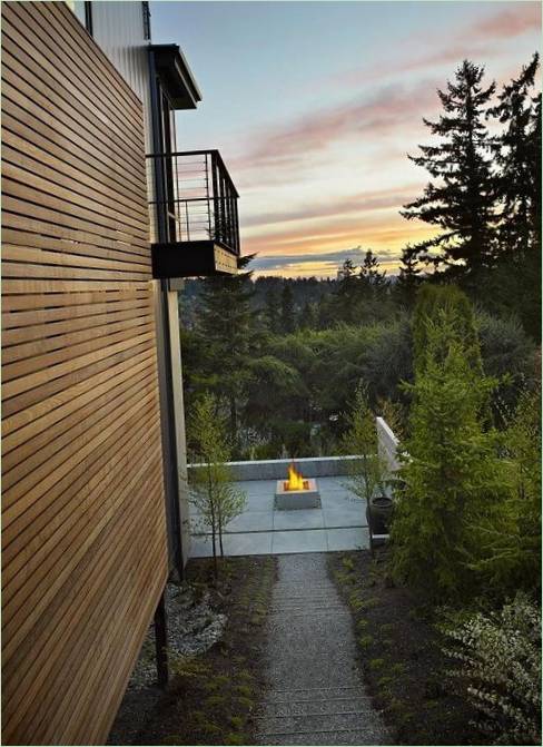 Hillside Modern