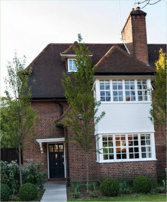 Cihlová fasáda domu Hampstead House v Londýně