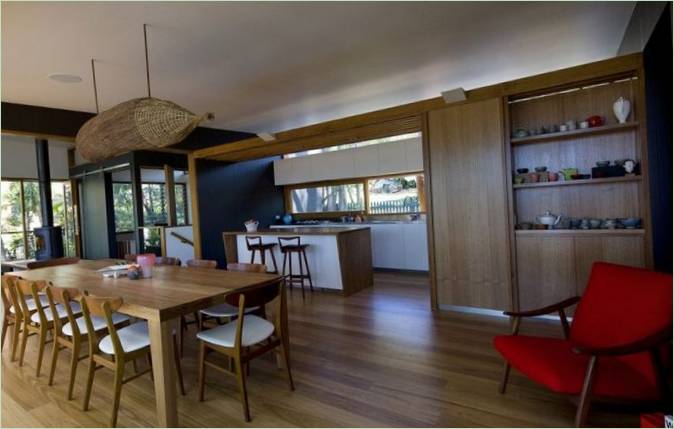 Interiér kuchyně a jídelny v australském venkovském domě