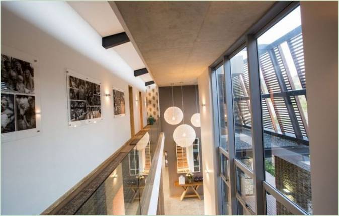 Futuristický návrh ekologického domu Simbithi od Metropole Architects v Jižní Africe