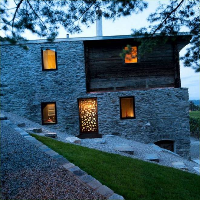 Design venkovského domu Germaniere ve Švýcarsku