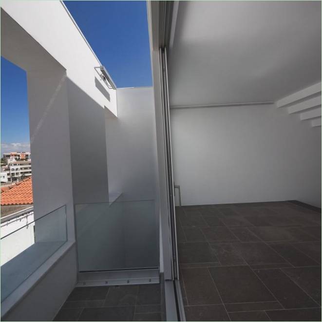 Minimalistický design domu Casa 103 v Portugalsku