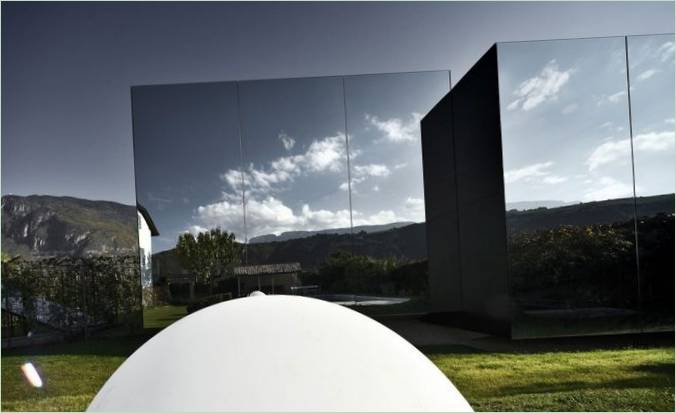 Zrcadlový dům od Petera Pichlera Architektura v Itálii
