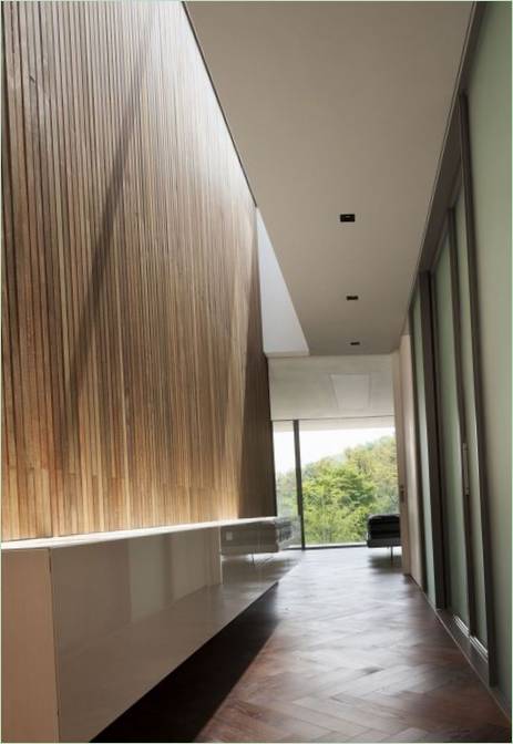 Dřevěná povrchová úprava stěn v rezidenci