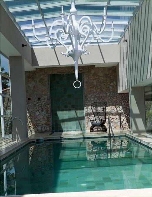 Luxusní bazén v soukromém domě