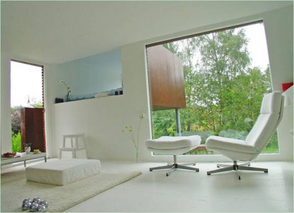 Krásný minimalistický design obývacího pokoje v Norsku
