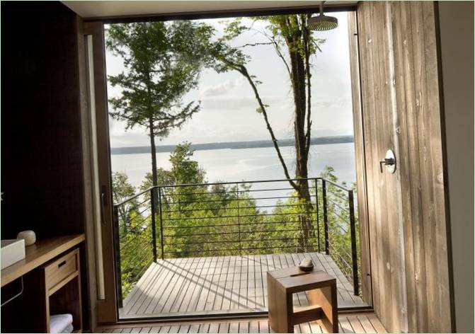 Terasa hotelu The Inlet Tato chata