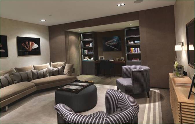 Luxusní nábytek v interiéru obývacího pokoje