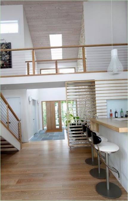 Moderní design interiéru prostorné vstupní haly