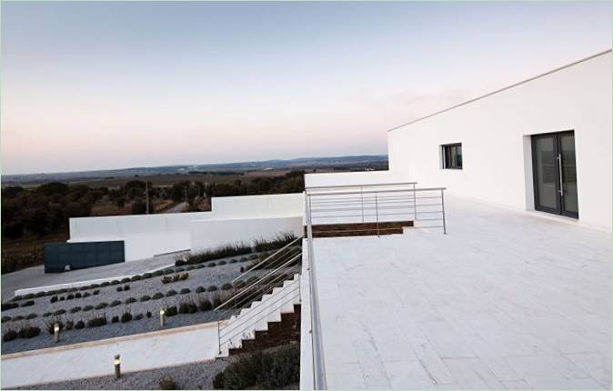 Ribatejo House - úžasný dům na vrcholu útesu s úžasným výhledem, Portugalsko