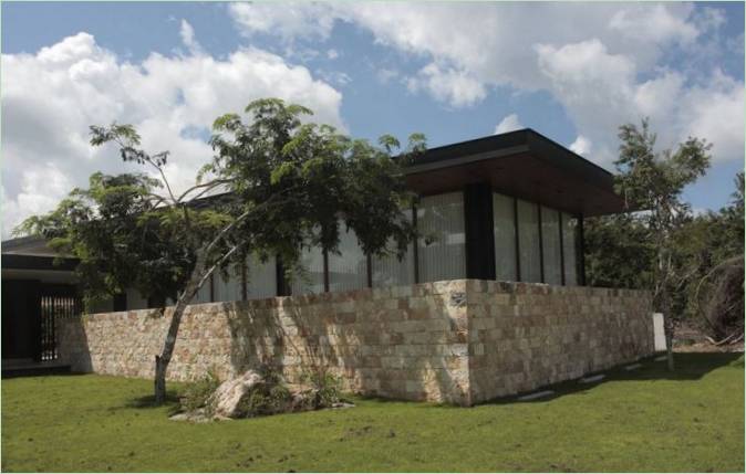 Soukromé sídlo se soukromým golfovým hřištěm od Augusto Quijano Arquitectos, Mérida, Yucatán, Mexiko