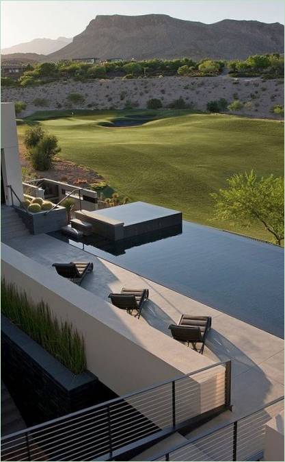 Luxusní dům snů s výhledem na bazén